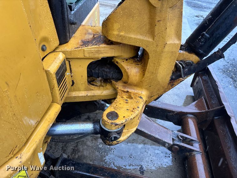 image for item DU0315 2014 Caterpillar 305.5E CR mini excavator