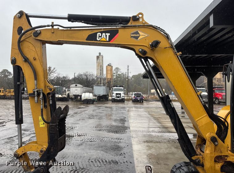 image for item DU0315 2014 Caterpillar 305.5E CR mini excavator