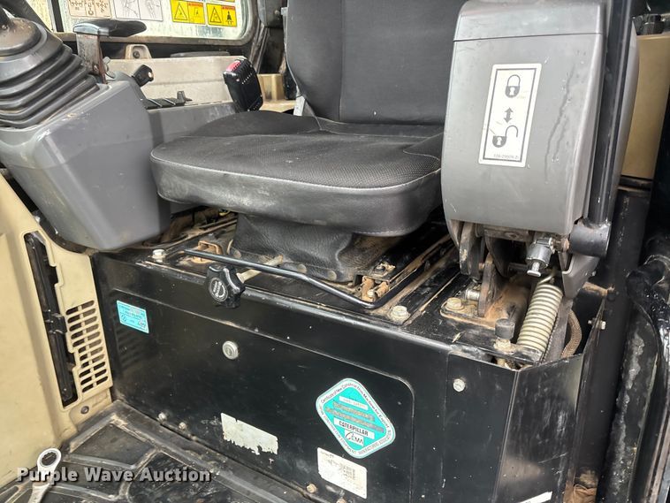 image for item DU0315 2014 Caterpillar 305.5E CR mini excavator