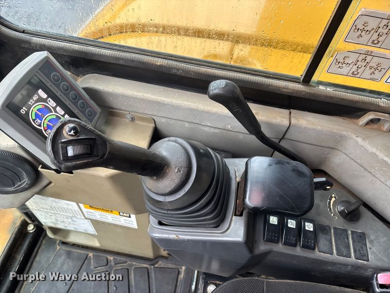 image for item DU0315 2014 Caterpillar 305.5E CR mini excavator