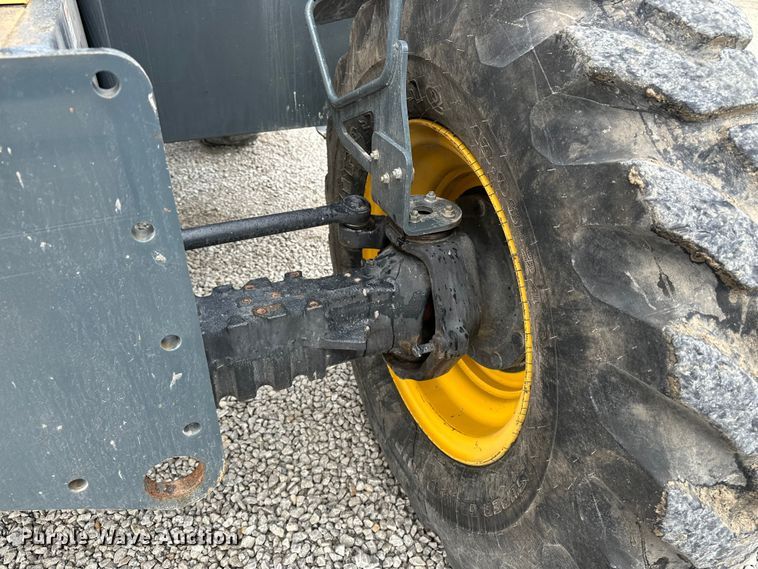 image for item DV0752 Gehl RS8-42 telehandler