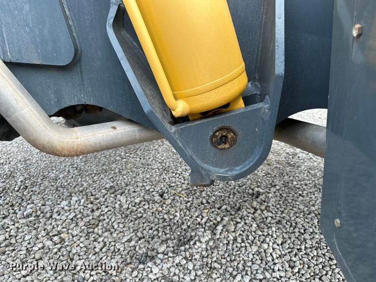 image for item DV0752 Gehl RS8-42 telehandler