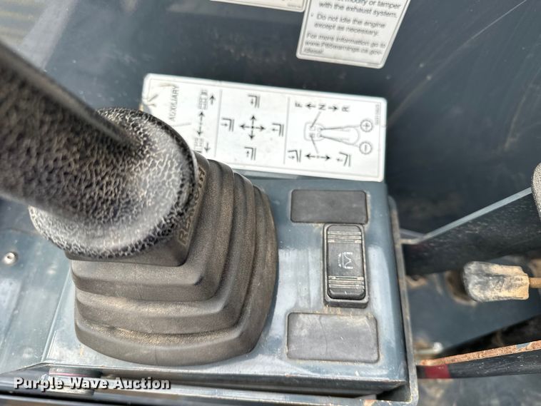 image for item DV0752 Gehl RS8-42 telehandler