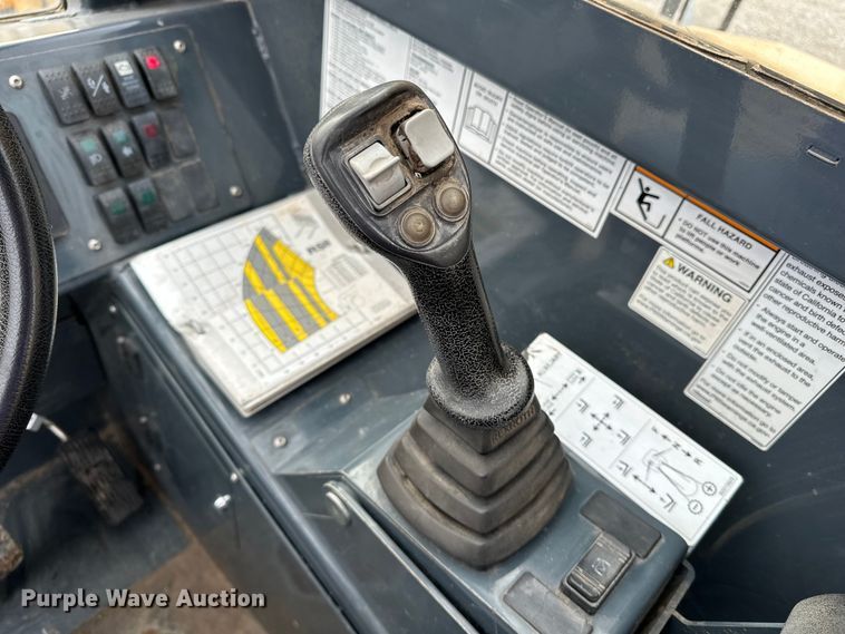 image for item DV0752 Gehl RS8-42 telehandler