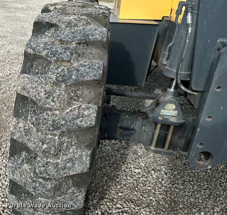 image for item DV0752 Gehl RS8-42 telehandler