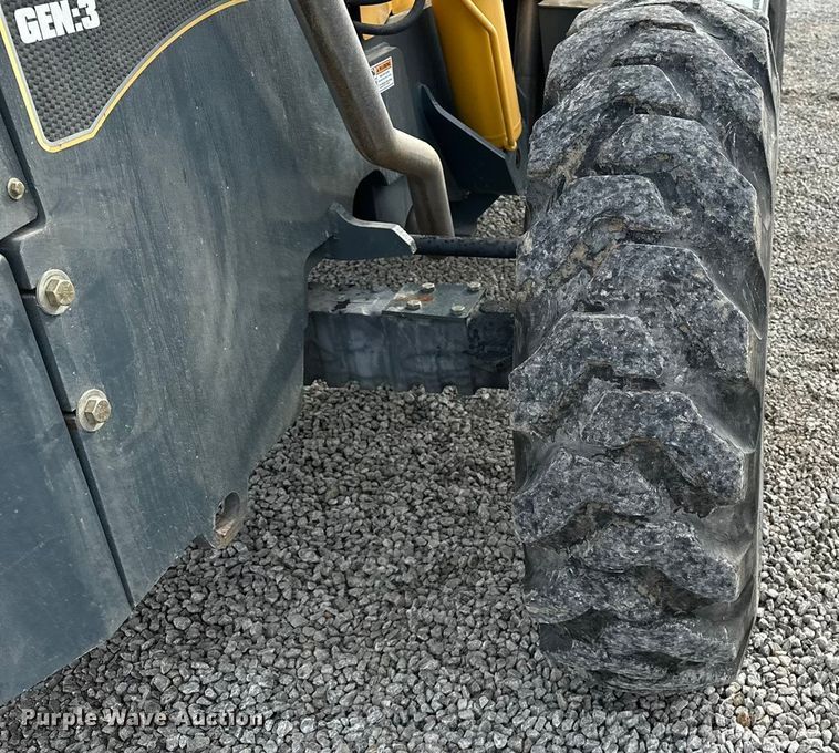 image for item DV0752 Gehl RS8-42 telehandler