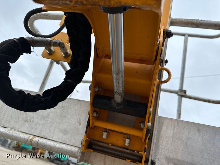 image for item DV0757 2018 Haulotte 3632T boom lift