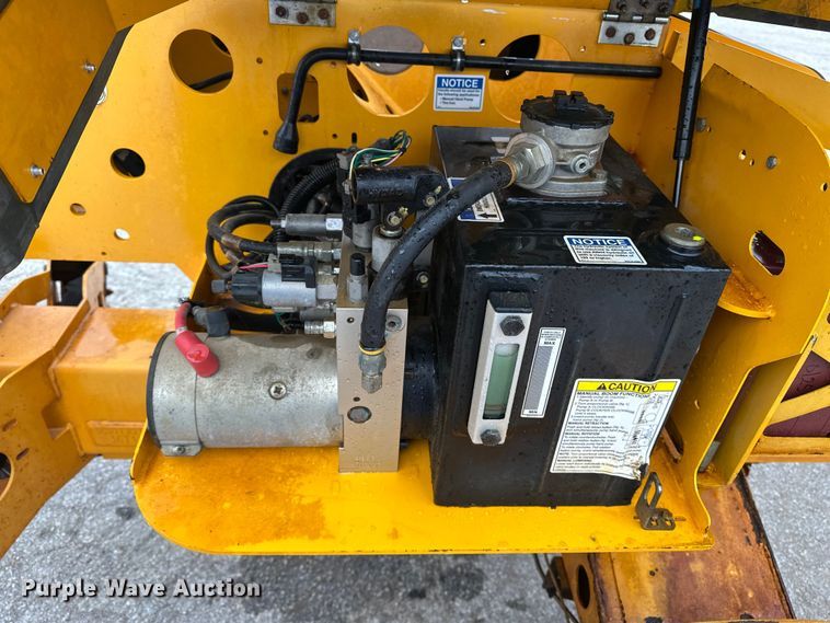 image for item DV0757 2018 Haulotte 3632T boom lift