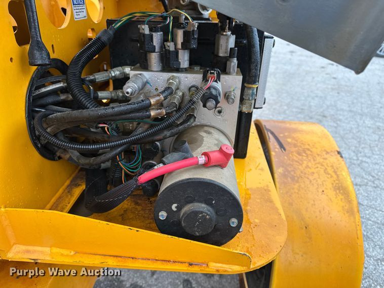 image for item DV0757 2018 Haulotte 3632T boom lift