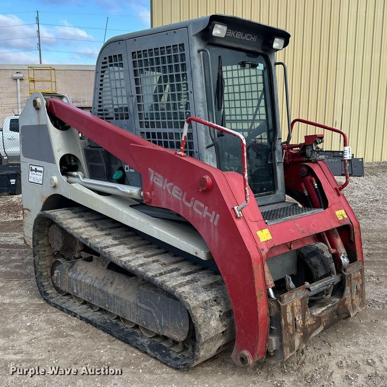 image for item DV0761 2015 Takeuchi TL12 tracked skid steer loader