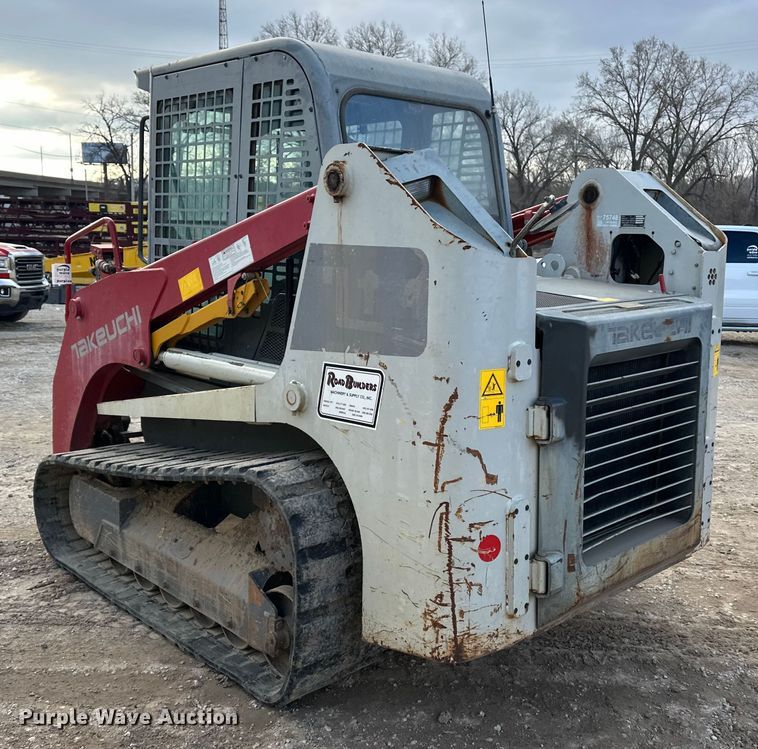 image for item DV0761 2015 Takeuchi TL12 tracked skid steer loader