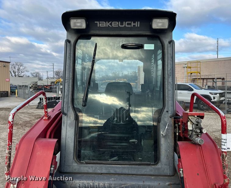 image for item DV0761 2015 Takeuchi TL12 tracked skid steer loader