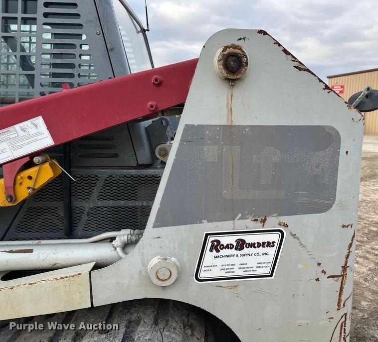 image for item DV0761 2015 Takeuchi TL12 tracked skid steer loader