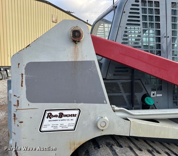 image for item DV0761 2015 Takeuchi TL12 tracked skid steer loader