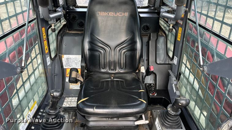 image for item DV0761 2015 Takeuchi TL12 tracked skid steer loader