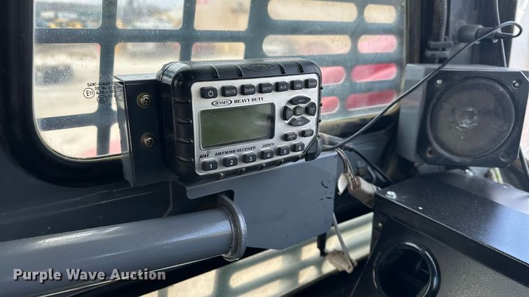 image for item DV0761 2015 Takeuchi TL12 tracked skid steer loader