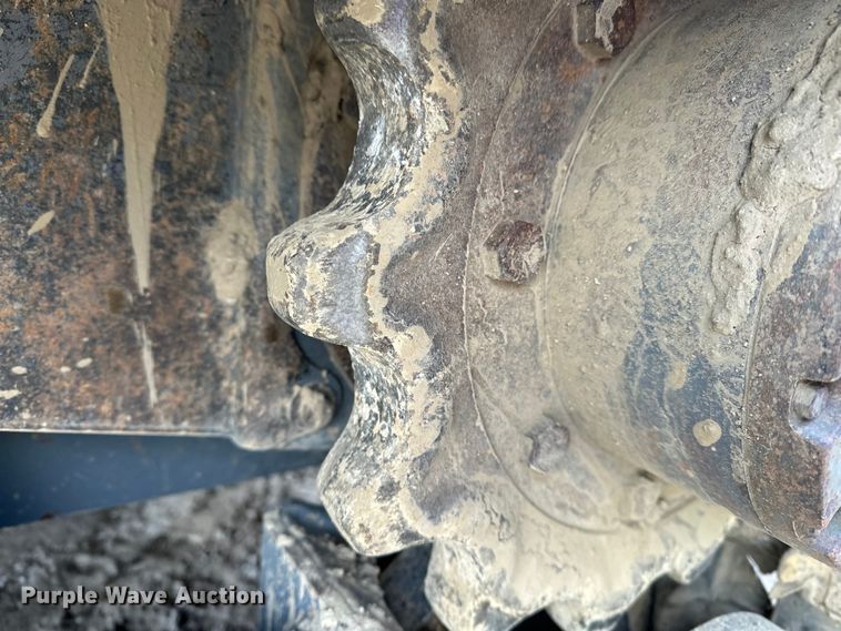 image for item DV0761 2015 Takeuchi TL12 tracked skid steer loader