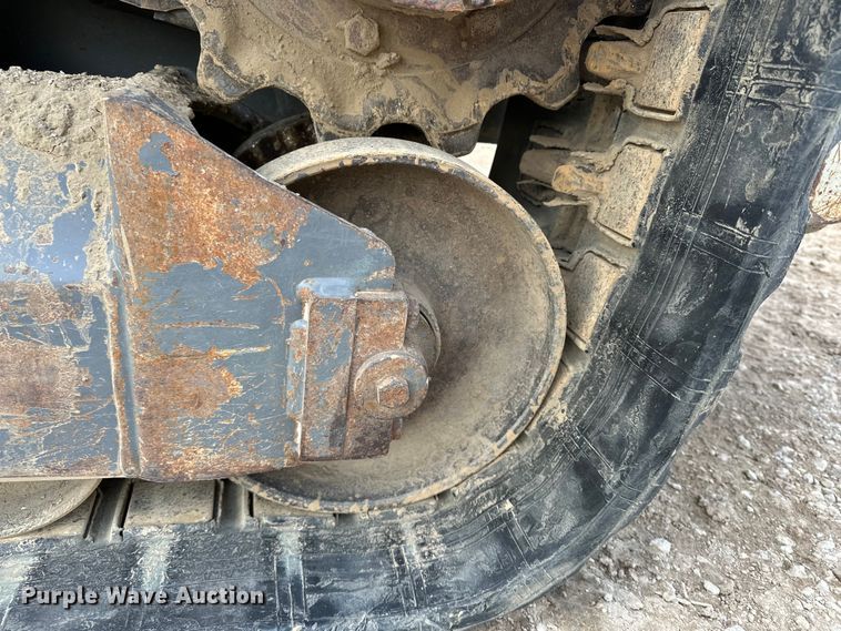 image for item DV0761 2015 Takeuchi TL12 tracked skid steer loader