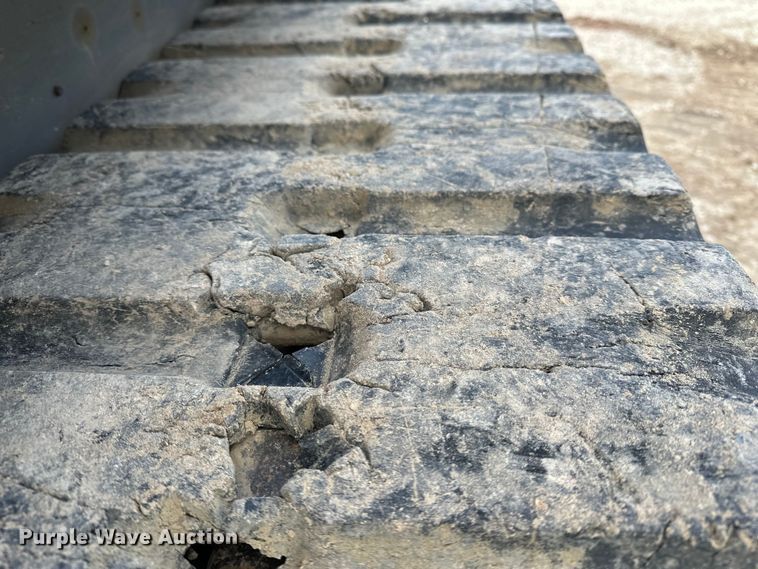 image for item DV0761 2015 Takeuchi TL12 tracked skid steer loader