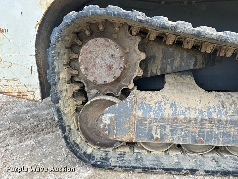 image for item DV0761 2015 Takeuchi TL12 tracked skid steer loader