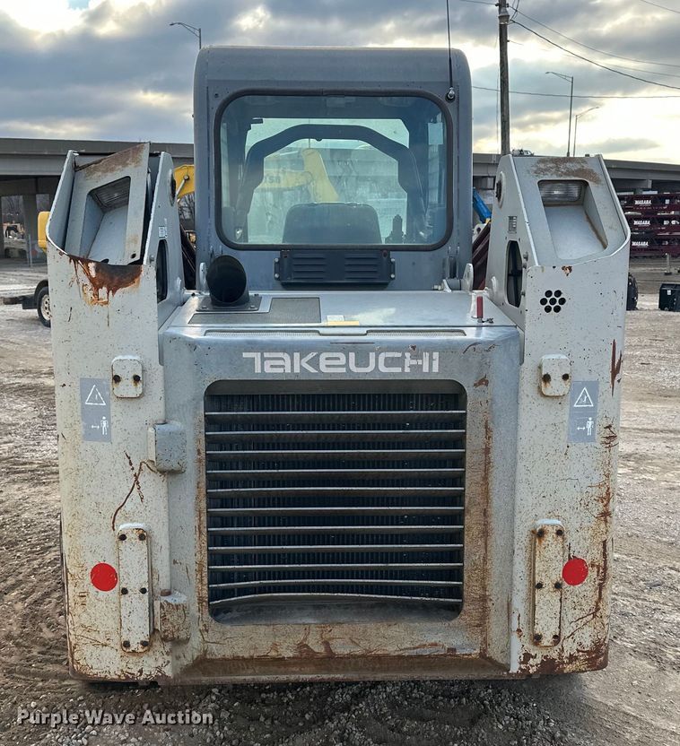 image for item DV0762 2013 Takeuchi TL12 tracked skid steer loader