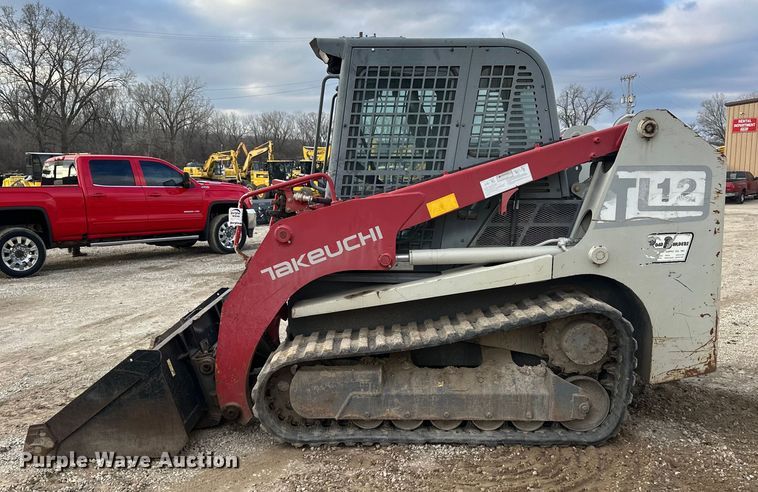 image for item DV0762 2013 Takeuchi TL12 tracked skid steer loader
