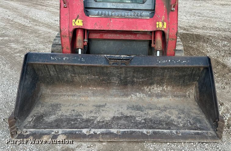 image for item DV0762 2013 Takeuchi TL12 tracked skid steer loader