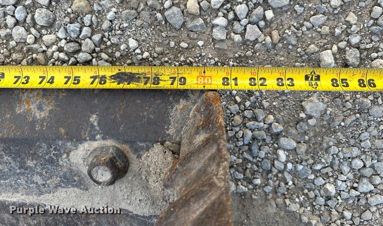 image for item DV0762 2013 Takeuchi TL12 tracked skid steer loader