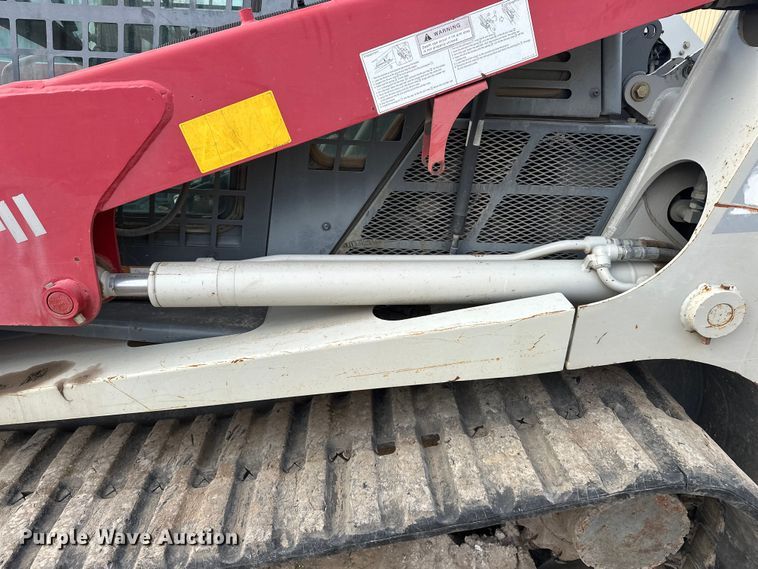 image for item DV0762 2013 Takeuchi TL12 tracked skid steer loader