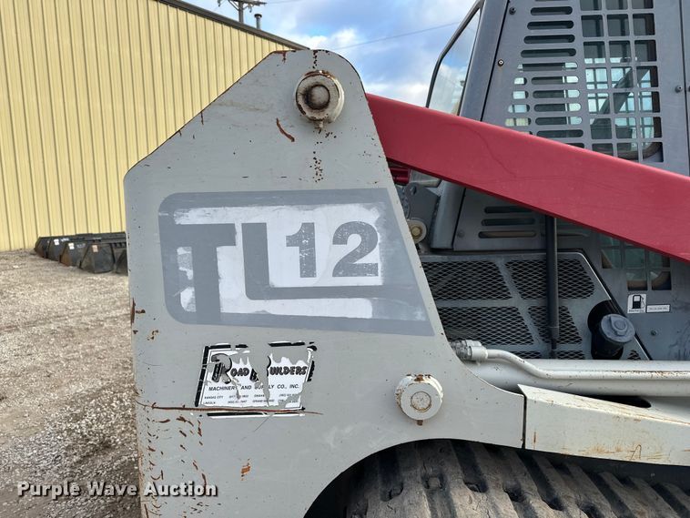image for item DV0762 2013 Takeuchi TL12 tracked skid steer loader