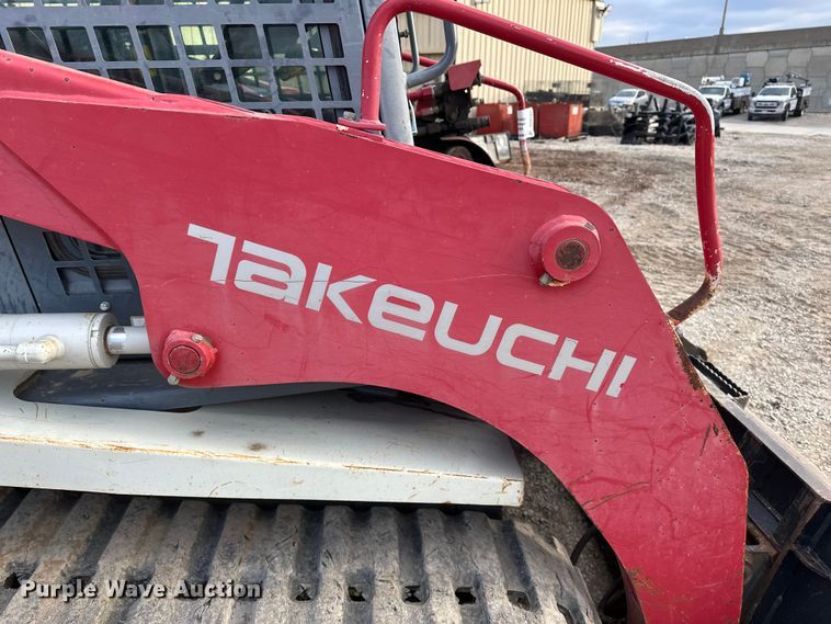 image for item DV0762 2013 Takeuchi TL12 tracked skid steer loader