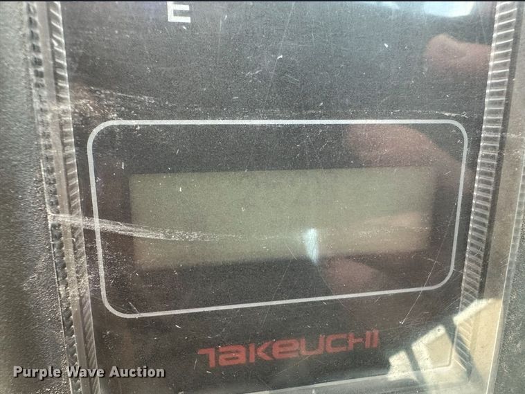 image for item DV0762 2013 Takeuchi TL12 tracked skid steer loader