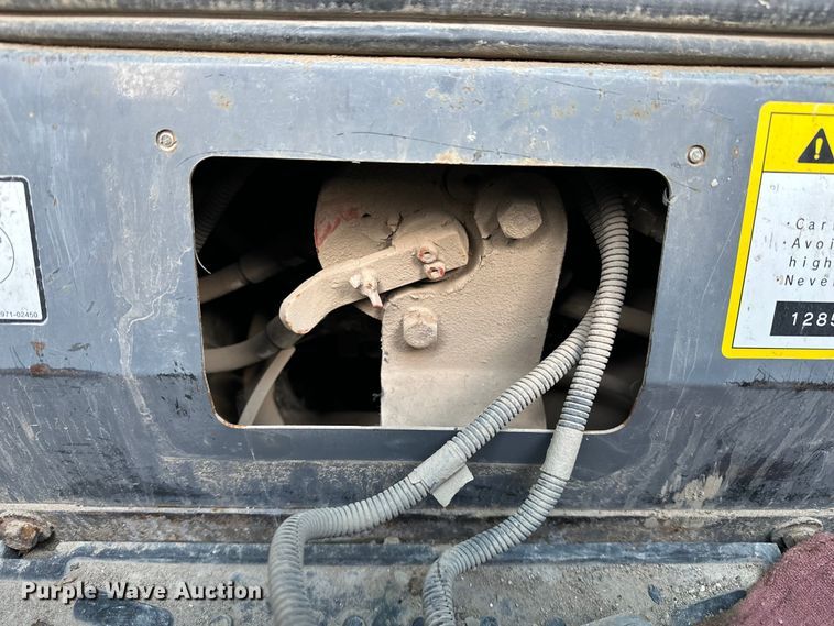 image for item DV0762 2013 Takeuchi TL12 tracked skid steer loader