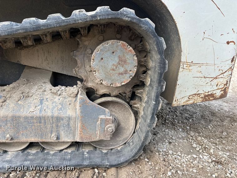 image for item DV0762 2013 Takeuchi TL12 tracked skid steer loader