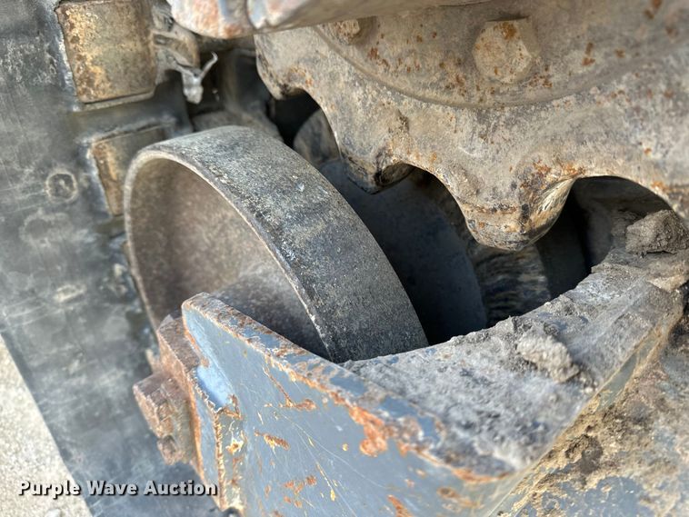 image for item DV0762 2013 Takeuchi TL12 tracked skid steer loader