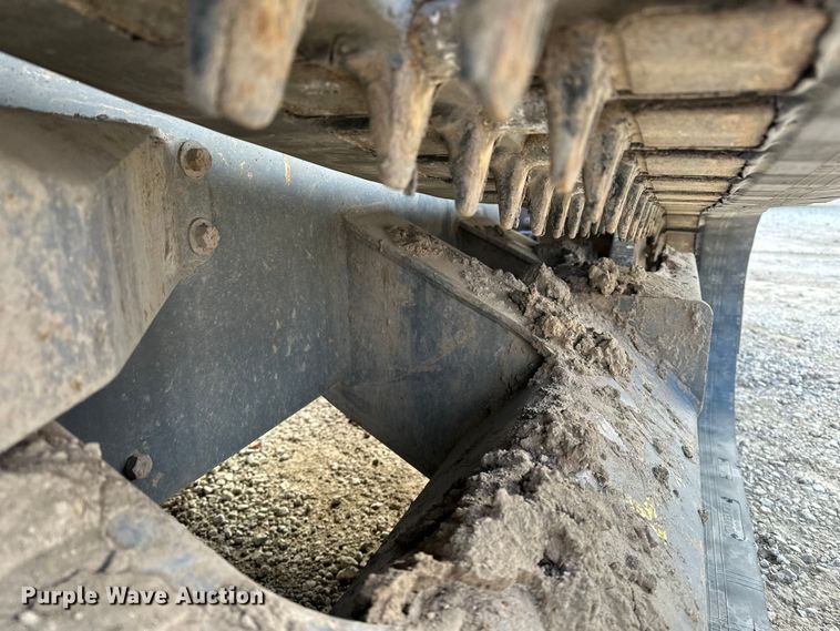 image for item DV0762 2013 Takeuchi TL12 tracked skid steer loader