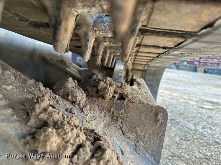 image for item DV0762 2013 Takeuchi TL12 tracked skid steer loader