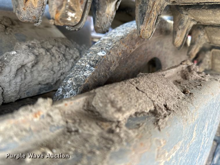 image for item DV0762 2013 Takeuchi TL12 tracked skid steer loader