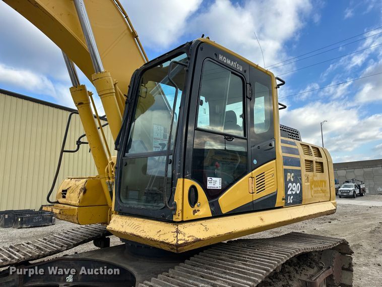 image for item DV0764 2019 Komatsu PC290LC-11 excavator