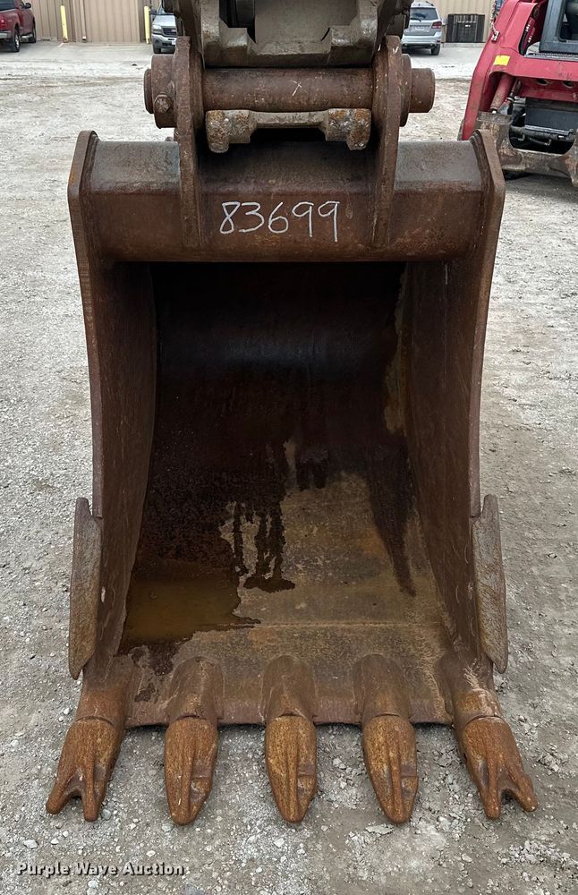 image for item DV0764 2019 Komatsu PC290LC-11 excavator