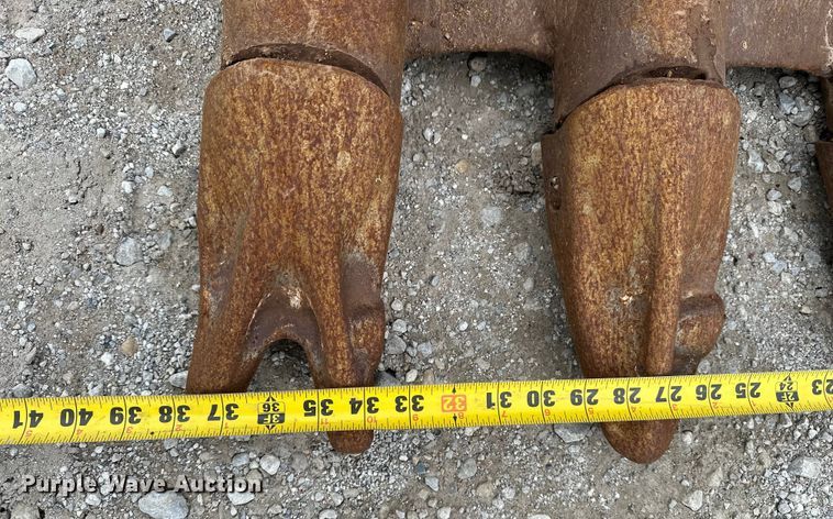 image for item DV0764 2019 Komatsu PC290LC-11 excavator