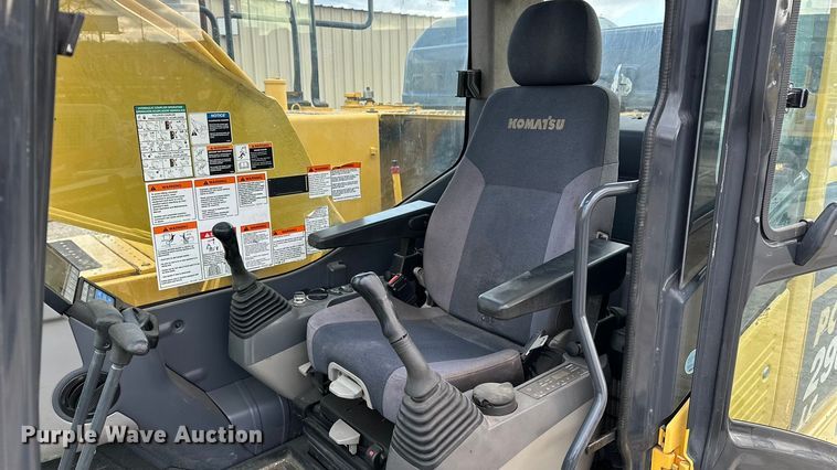 image for item DV0764 2019 Komatsu PC290LC-11 excavator