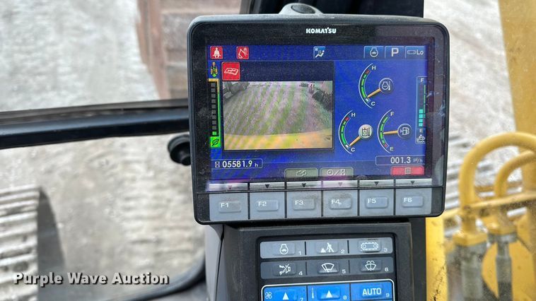 image for item DV0764 2019 Komatsu PC290LC-11 excavator