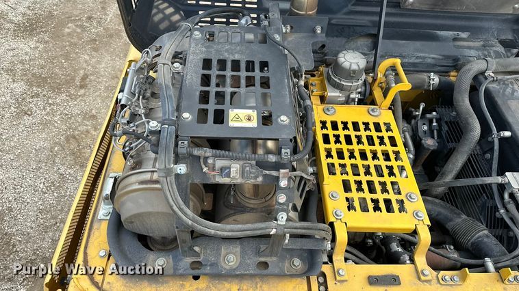 image for item DV0764 2019 Komatsu PC290LC-11 excavator