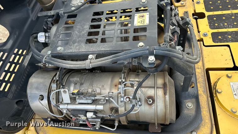 image for item DV0764 2019 Komatsu PC290LC-11 excavator