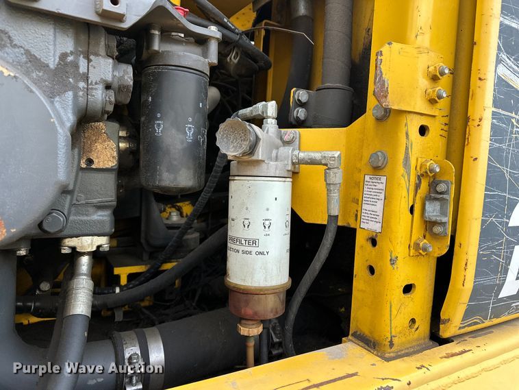 image for item DV0764 2019 Komatsu PC290LC-11 excavator