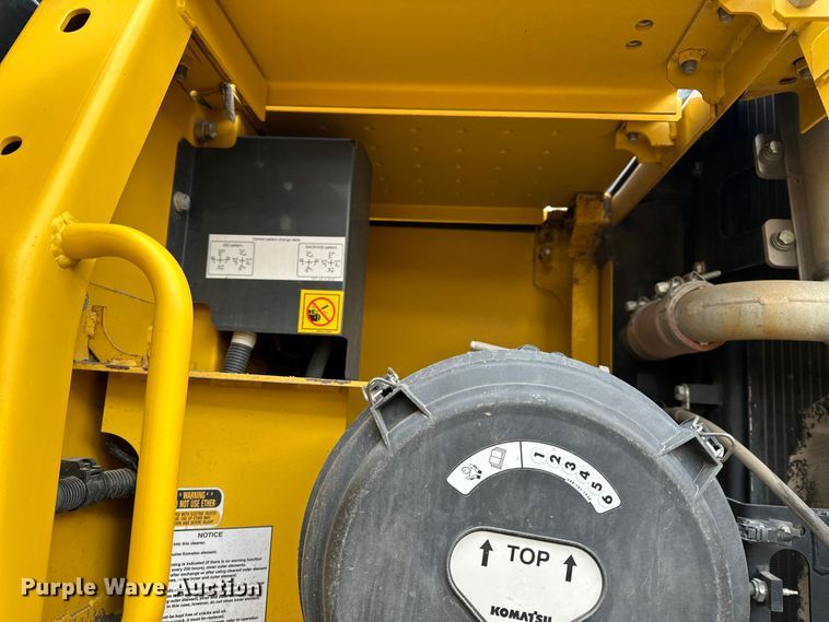 image for item DV0764 2019 Komatsu PC290LC-11 excavator