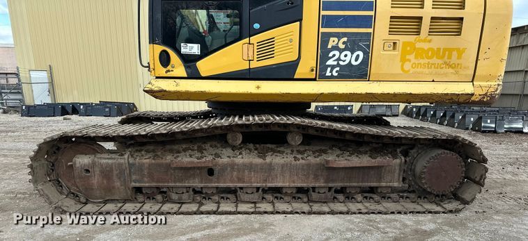 image for item DV0764 2019 Komatsu PC290LC-11 excavator
