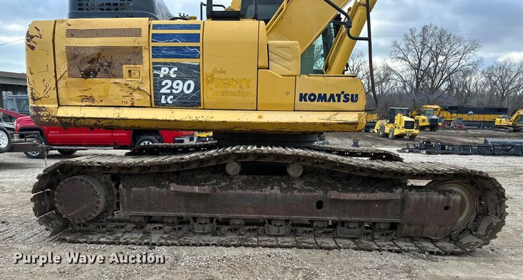 image for item DV0764 2019 Komatsu PC290LC-11 excavator