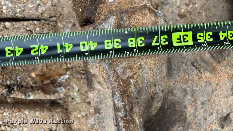 image for item DW3376 2022 Caterpillar 325 excavator